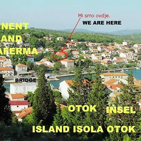 In Tisno, Near The Bridge Appartamento
